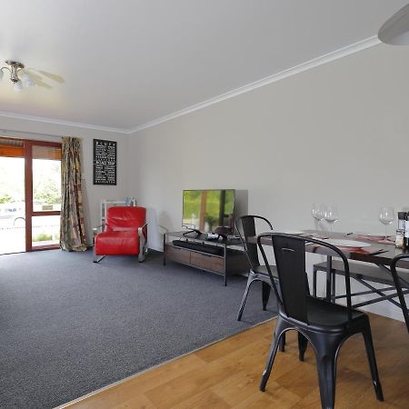 Mokonui Cottage - Te Anau Holiday Home エクステリア 写真